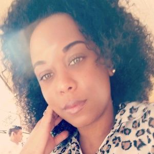 Meet your Posher, Tanisha